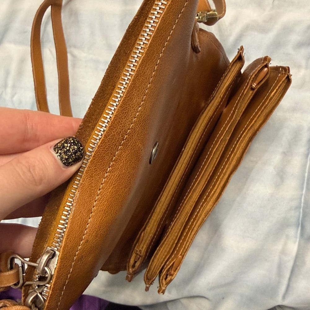 A.S.98 Tan Leather Shoulder Bag - Picture 8 of 8